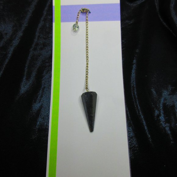 Hematite Gemstone Dowsing Pendulum Meditation Tool - Picture 2 of 4